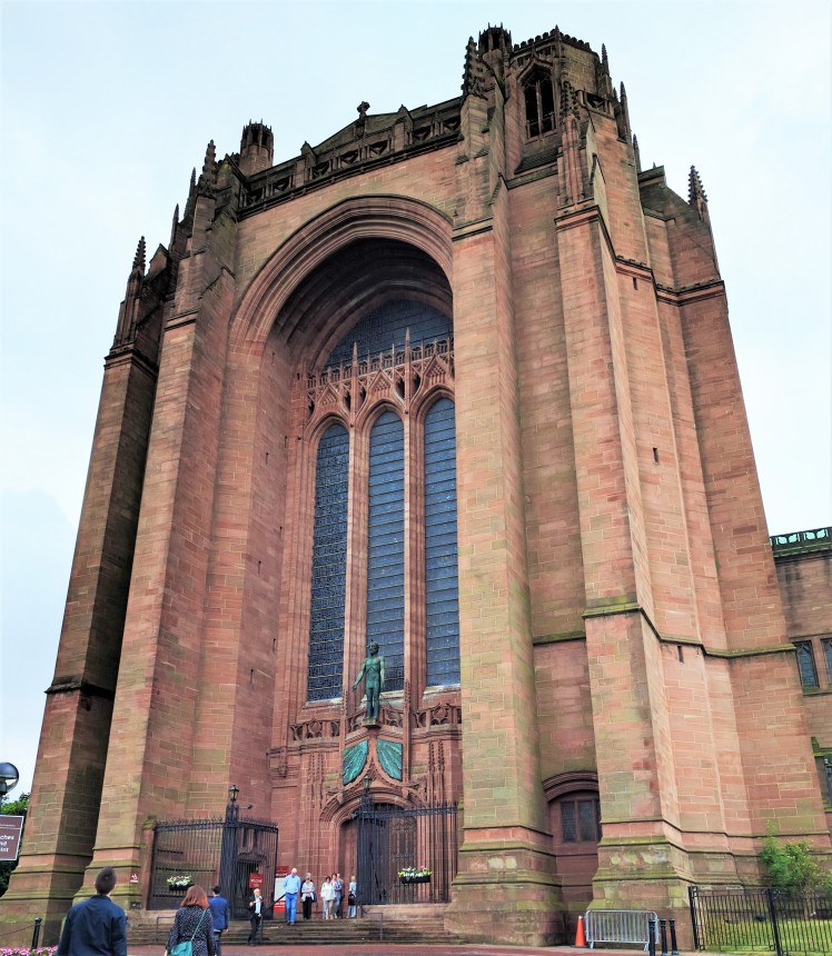Natter with Sawyer - Liverpool Cathedral